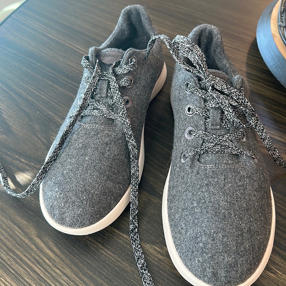 J Sport athletic shoes